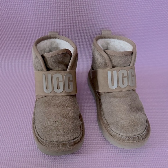 Ugg boots - Picture 2 of 7